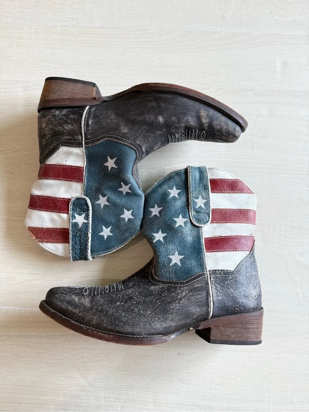 Roper women’s western
